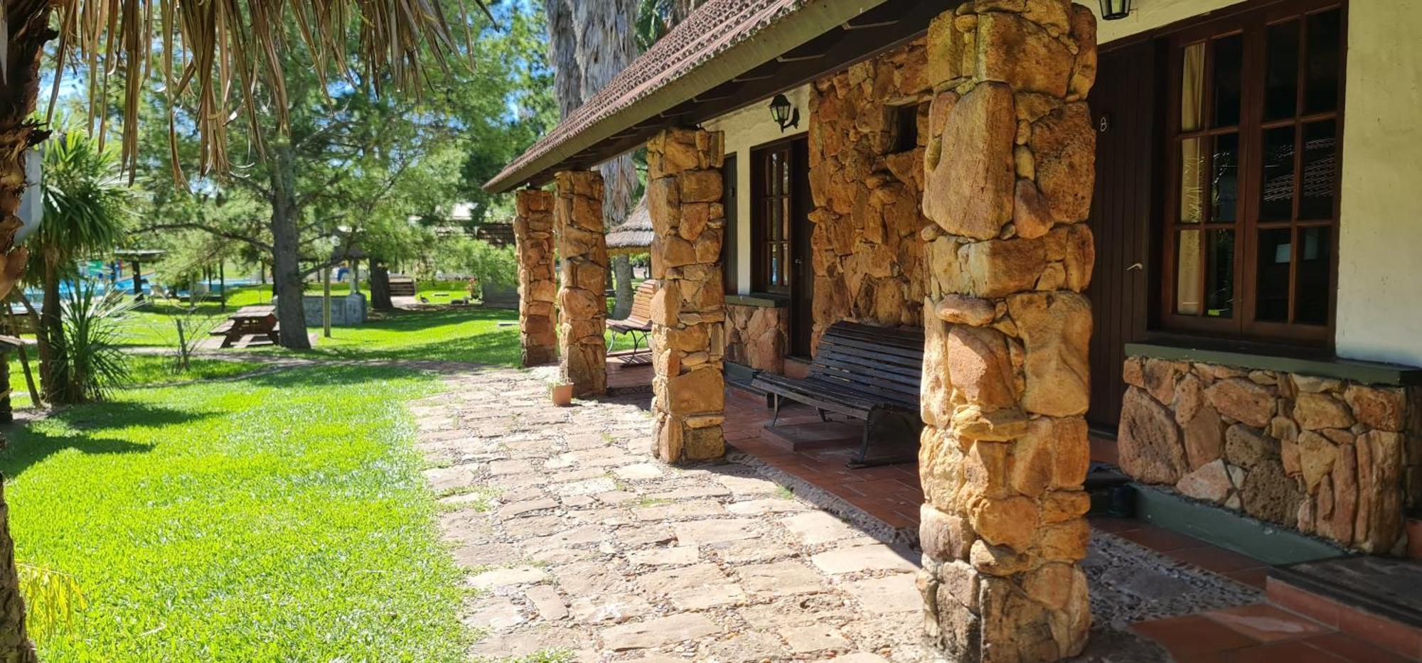 Hotel Casa De Piedra Termas del Daymán Esterno foto